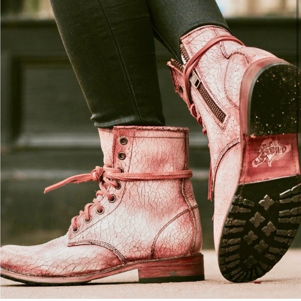 Freebird Manchester Pink/Rose Cracked Leather Boots 7
